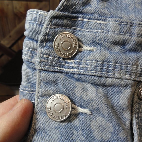 Jordache Distressed Floral Denim Girls Overall Shorts~LG 10-12~Cute~ - Picture 6 of 8